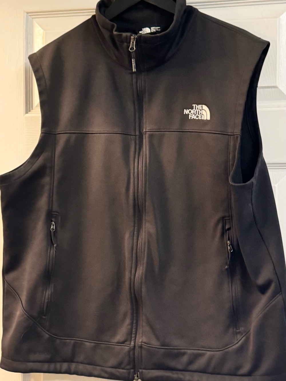 The North Face Black Softshell Men’s Vest with Zip Pockets